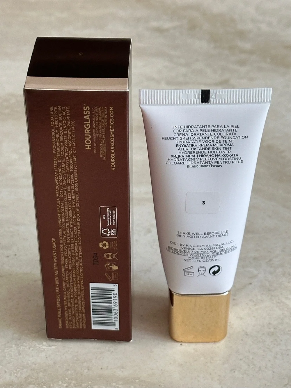 Hourglass Veil Hydrating Skin Tint - 3